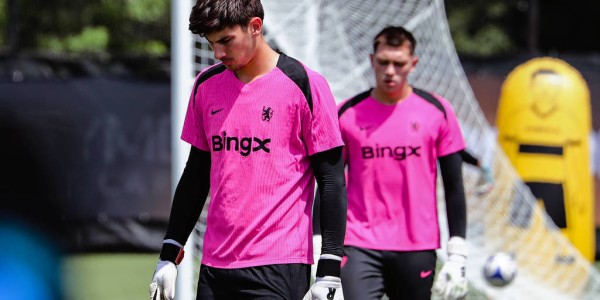 切尔西19岁门将潘德斯租借加盟斯特拉斯堡，蓝桥新星的职业进阶之路