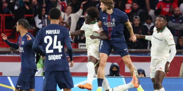 一场1-0完成补时绝杀，法甲霸主险胜，将对决15连胜的拜仁